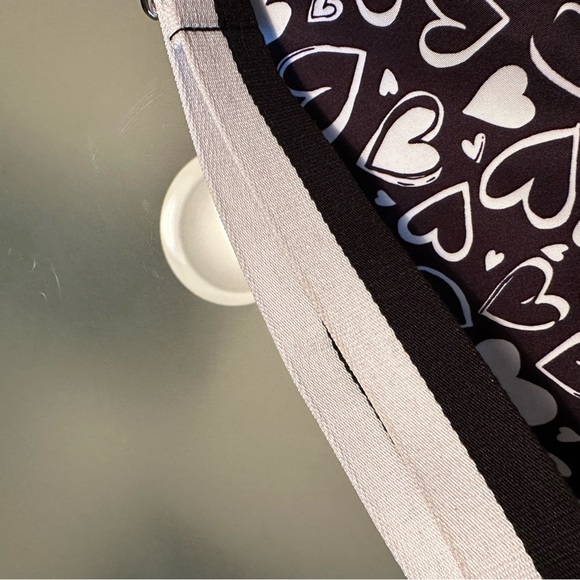 Like new! Brighton bum bag - Picture 9 of 10